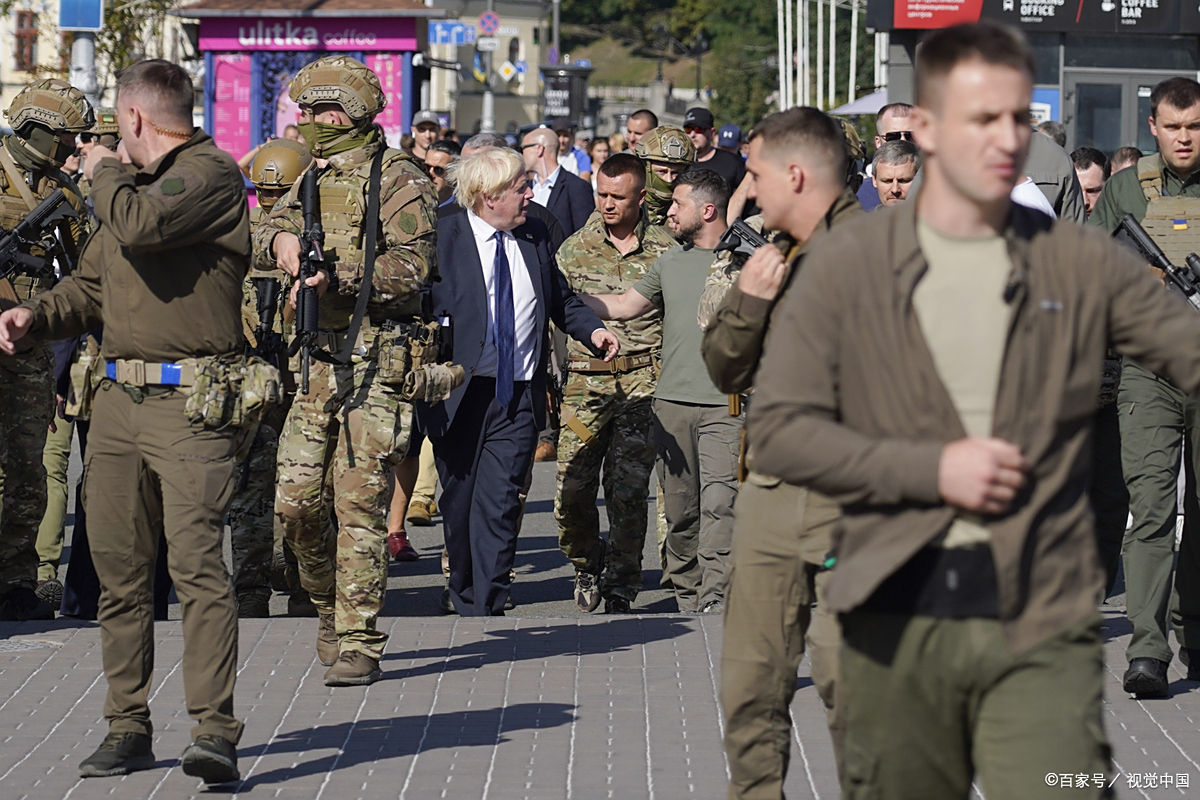 乌克兰鏖战土耳其,加维统治全场 乌克兰鏖战土耳其,加维统治全场