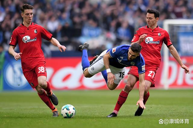 勒沃库森主场负于斯图加特,遭遇两连败 勒沃库森主场负于斯图加特,遭遇两连败