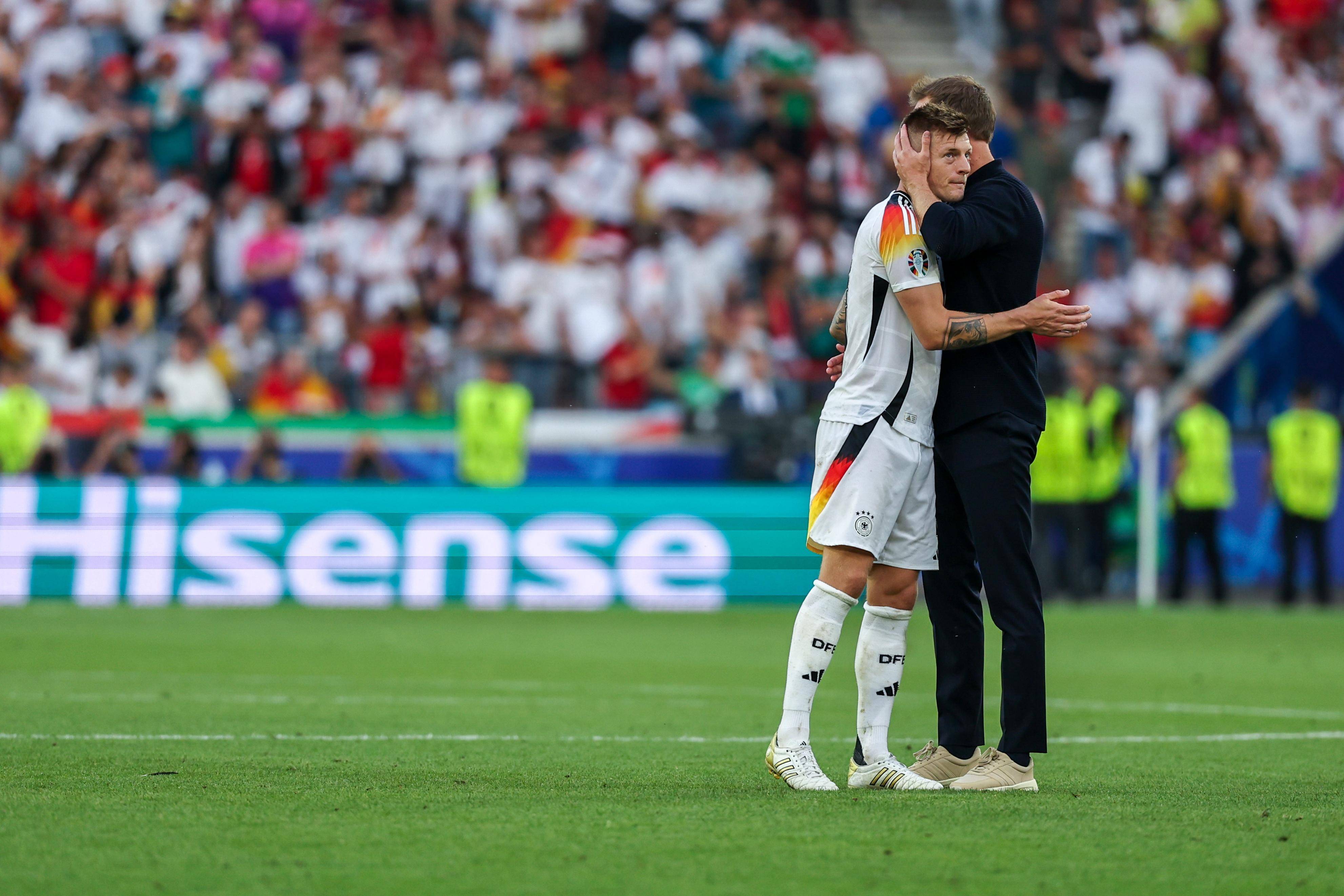 捷克队击败英格兰，成功晋级欧洲杯半决赛