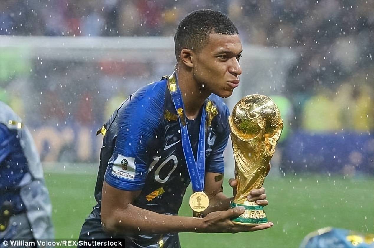 印度队鏖战法国队，黄鸭组合带队取胜