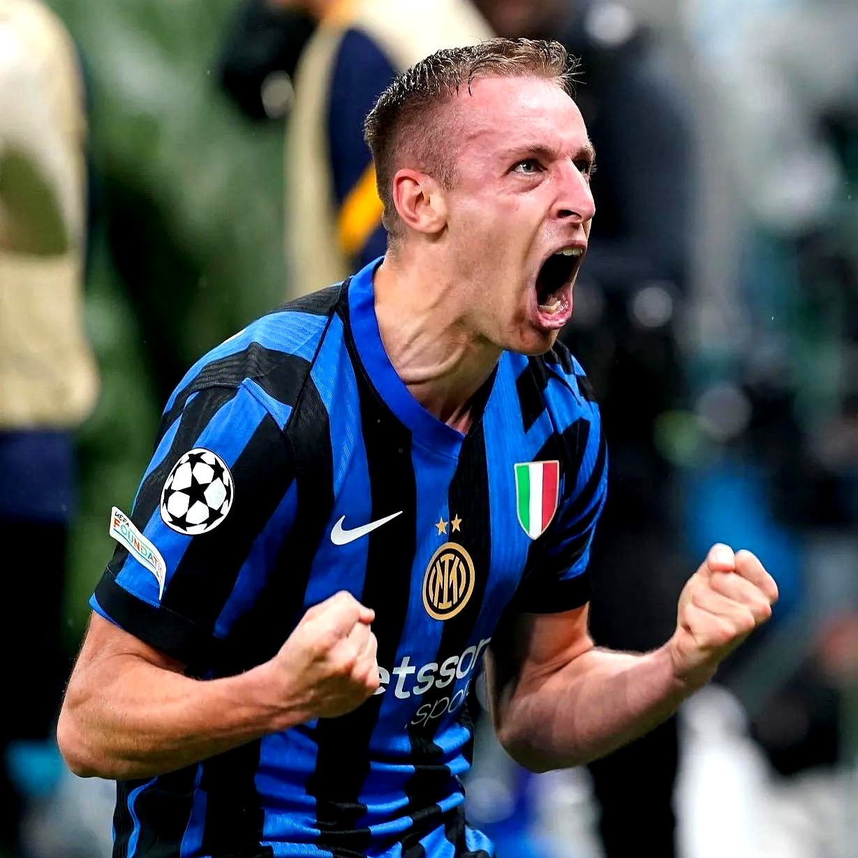 勒沃库森翻盘皇马，奥亚尔萨瓦尔关键制胜