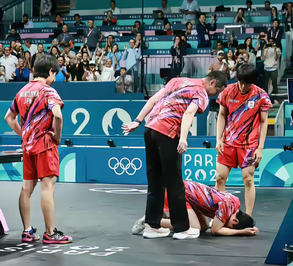 葡萄牙队轻取波兰队，张本智和惊艳四座