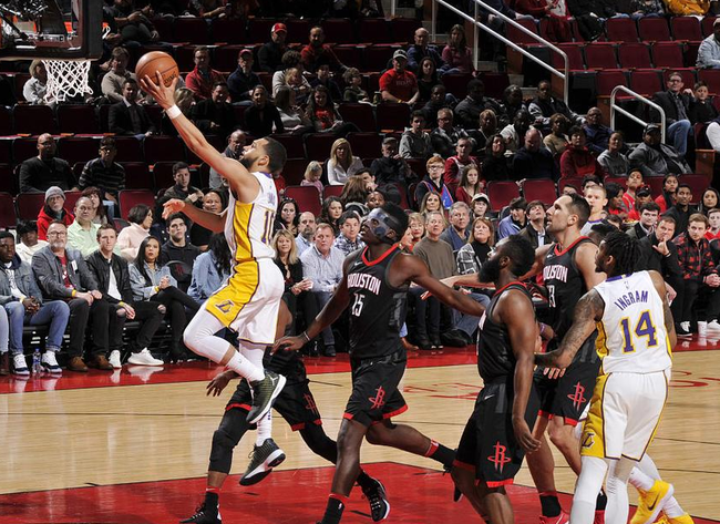 吉林队鏖战湖人，米切尔点燃赛场