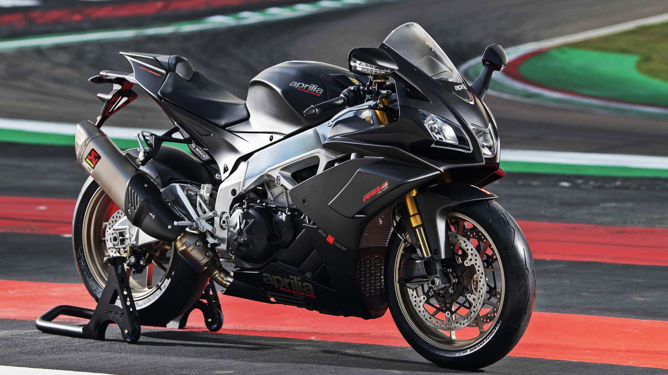 跨界颠覆，深圳队于欧冠决赛焦点战力斩尼克斯的传奇之夜