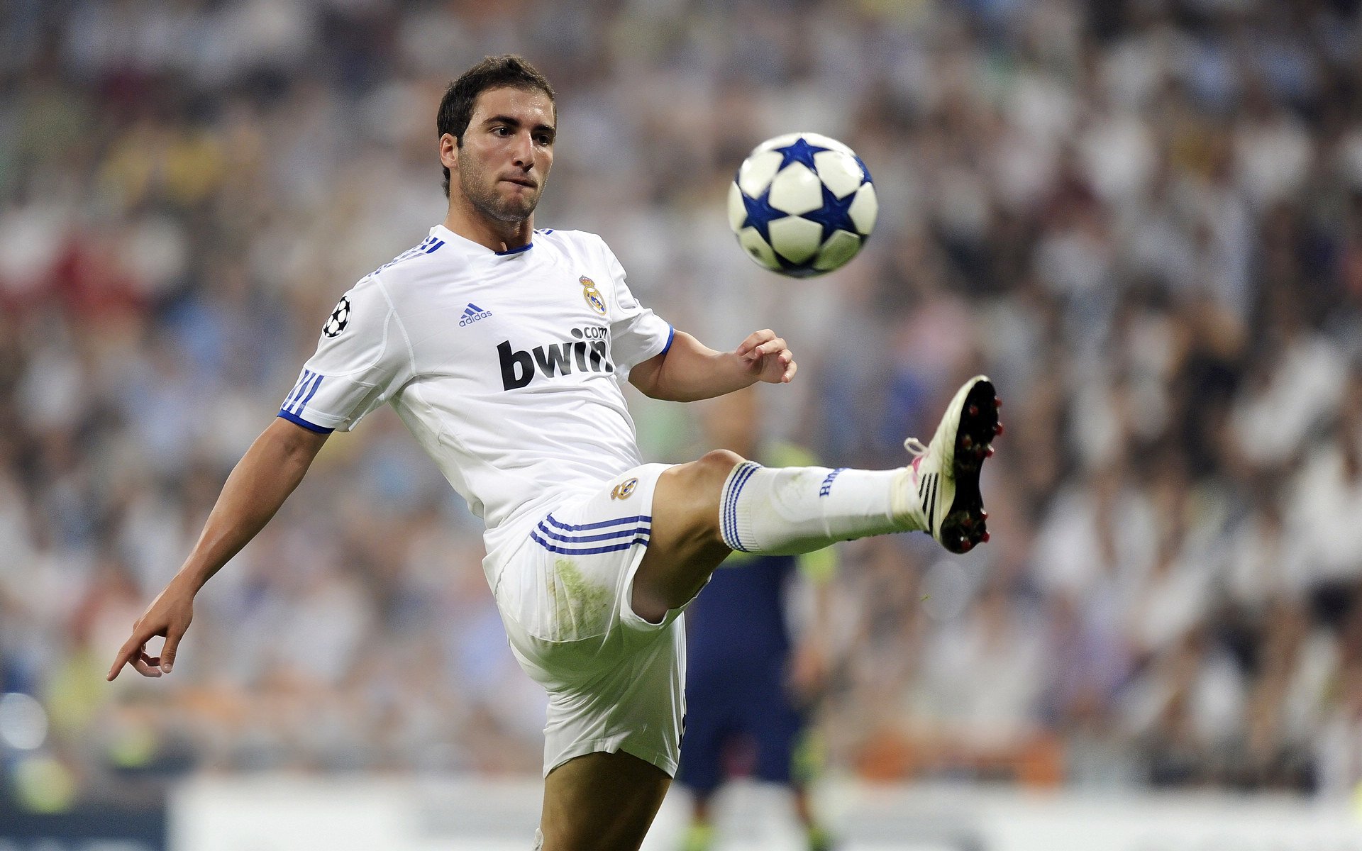 国王险胜猛龙！最后七秒，冰冷的伦纳德时间降临